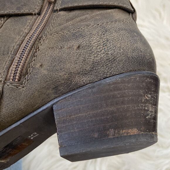 Steve Madden Ripleyy Leather Buckle Booties Size 7 1/2 - Picture 9 of 9